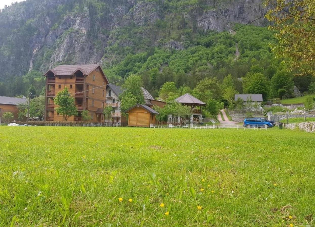 Residence: Quku I Valbones 外观 照片